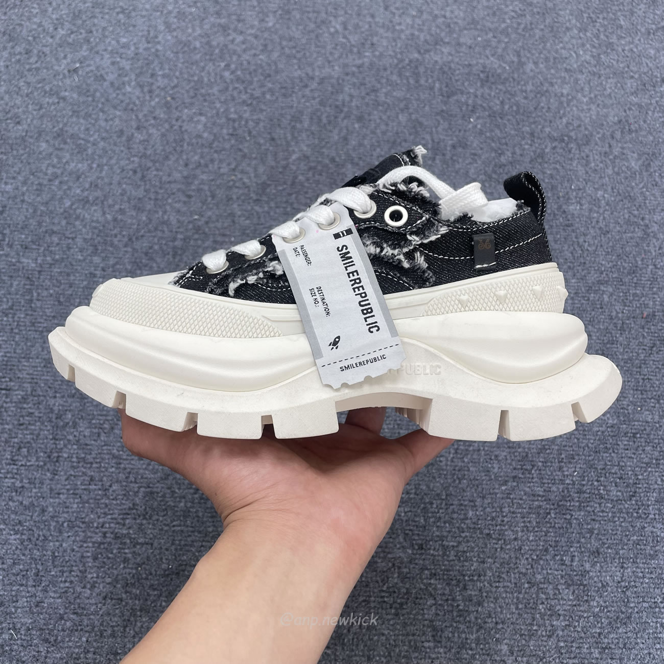 Smile Republic 2.0 Classic Black White Low Top Sneaker (10) - www.newkick.vip